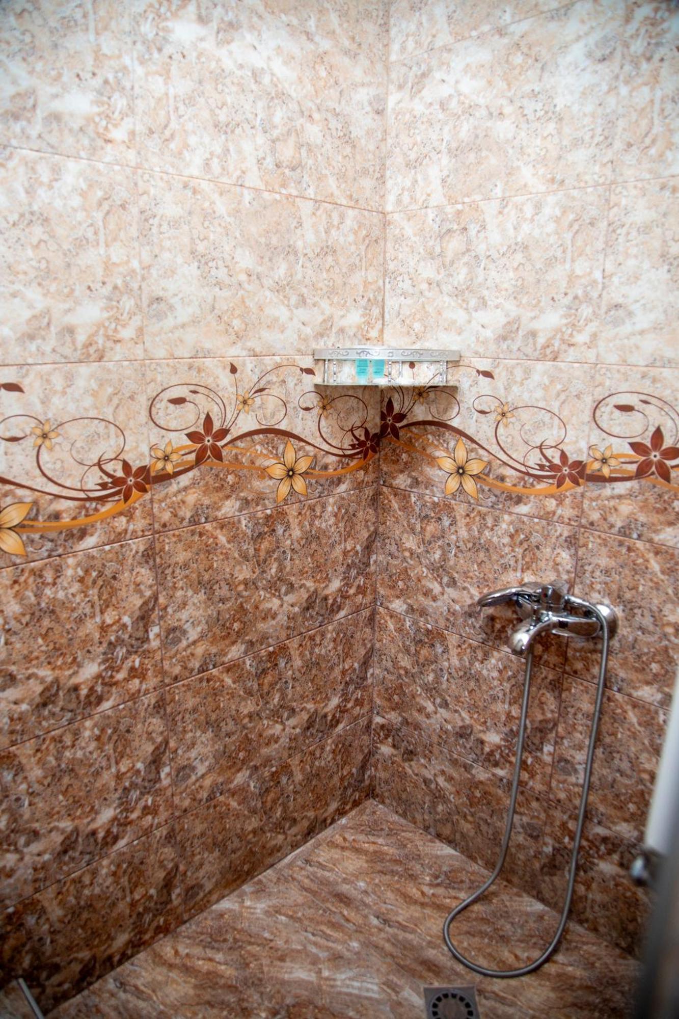 Fish Hotel Akhalkalaki Extérieur photo